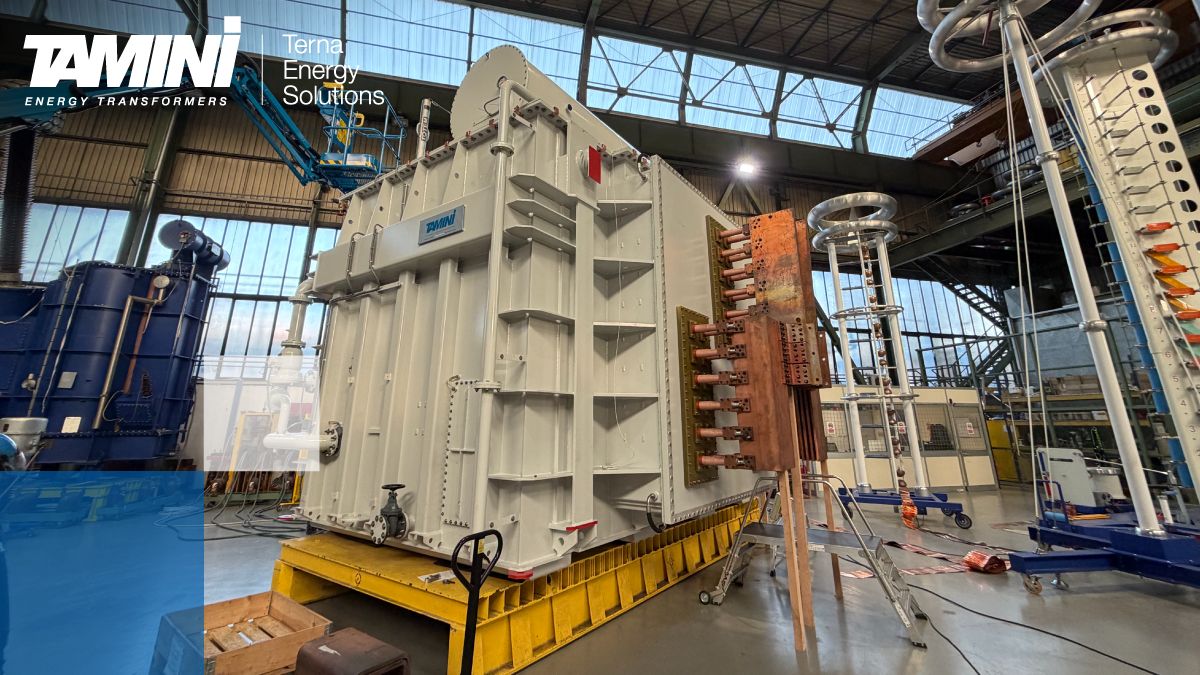 Due trasformatori pronti per il trasporto in Austria